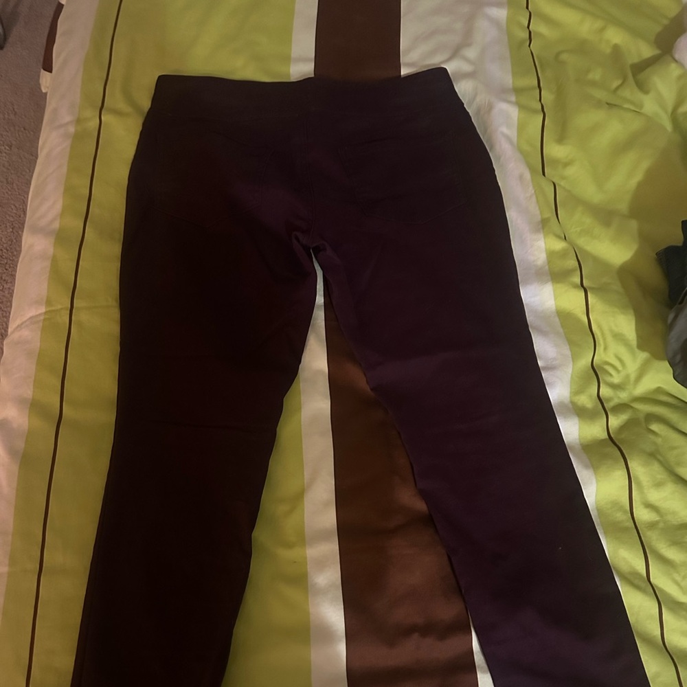 SO, size large Burgundy pull on